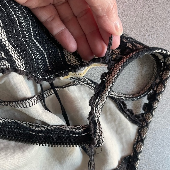 Free People Black Lace Overlay Cream Dress Size 0 - Picture 12 of 12